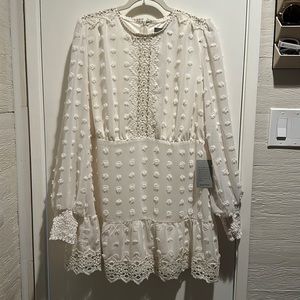 NWT LOVE × DESIGN (Love By Design) Rina Dotted Chiffon Lace Trim Dress